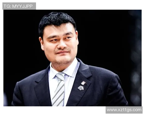 姚明幽默头像展现大个子风趣魅力引发网友热议与欢笑